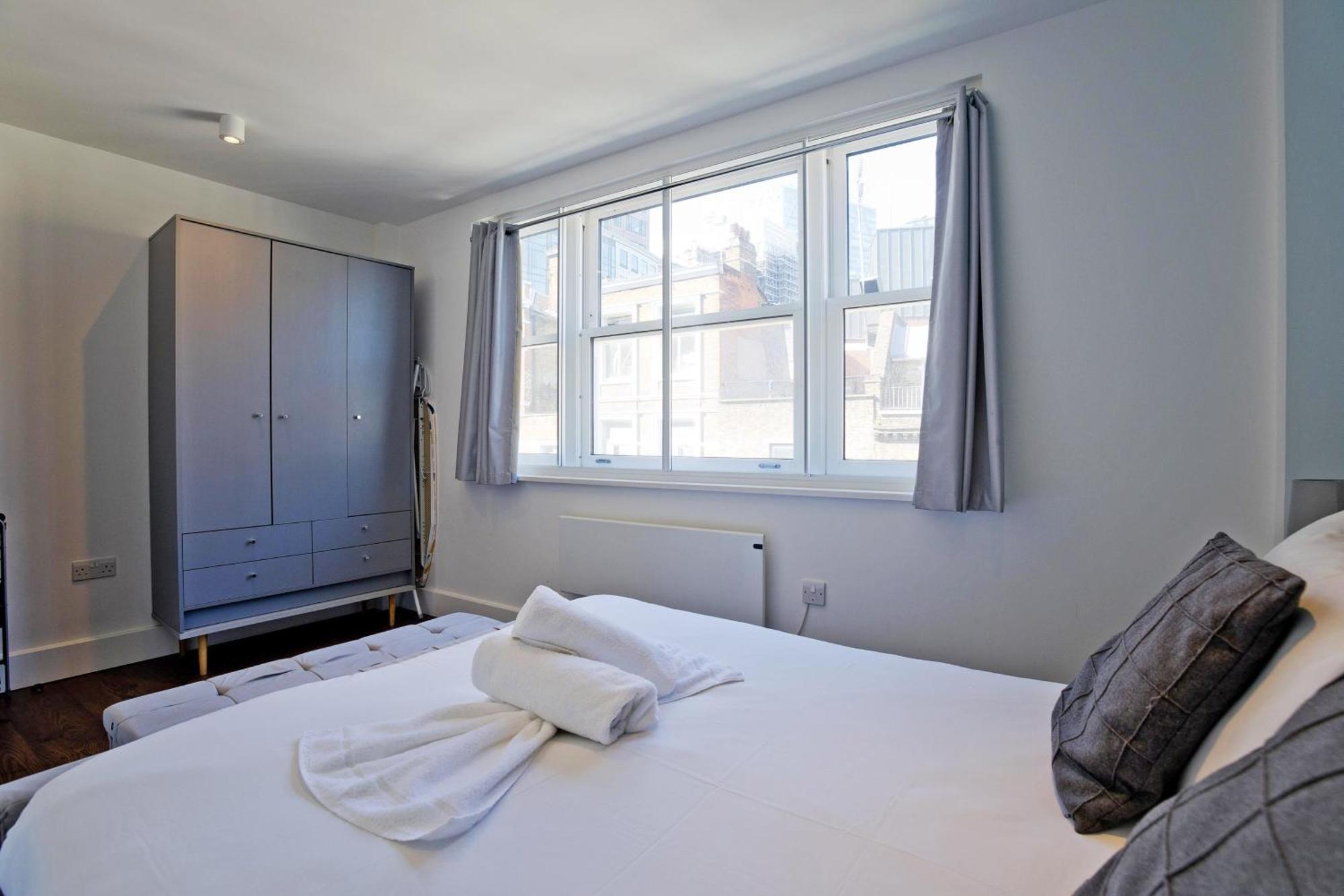 Imperial Middlesex Street Apartment London